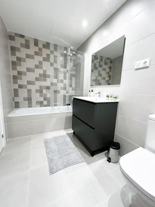 Apartamento De Cuatro Habitaciones En Talavera Talavera de la Reina Ngoại thất bức ảnh